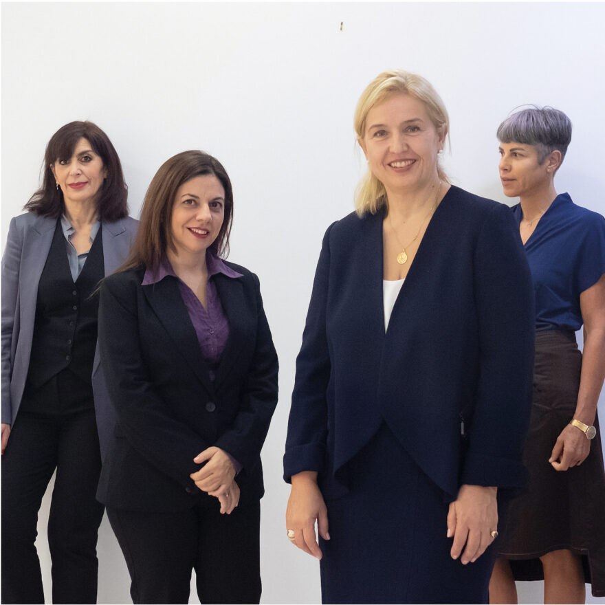 hodgson WEB_Mesa de trabajo 1 copia 4